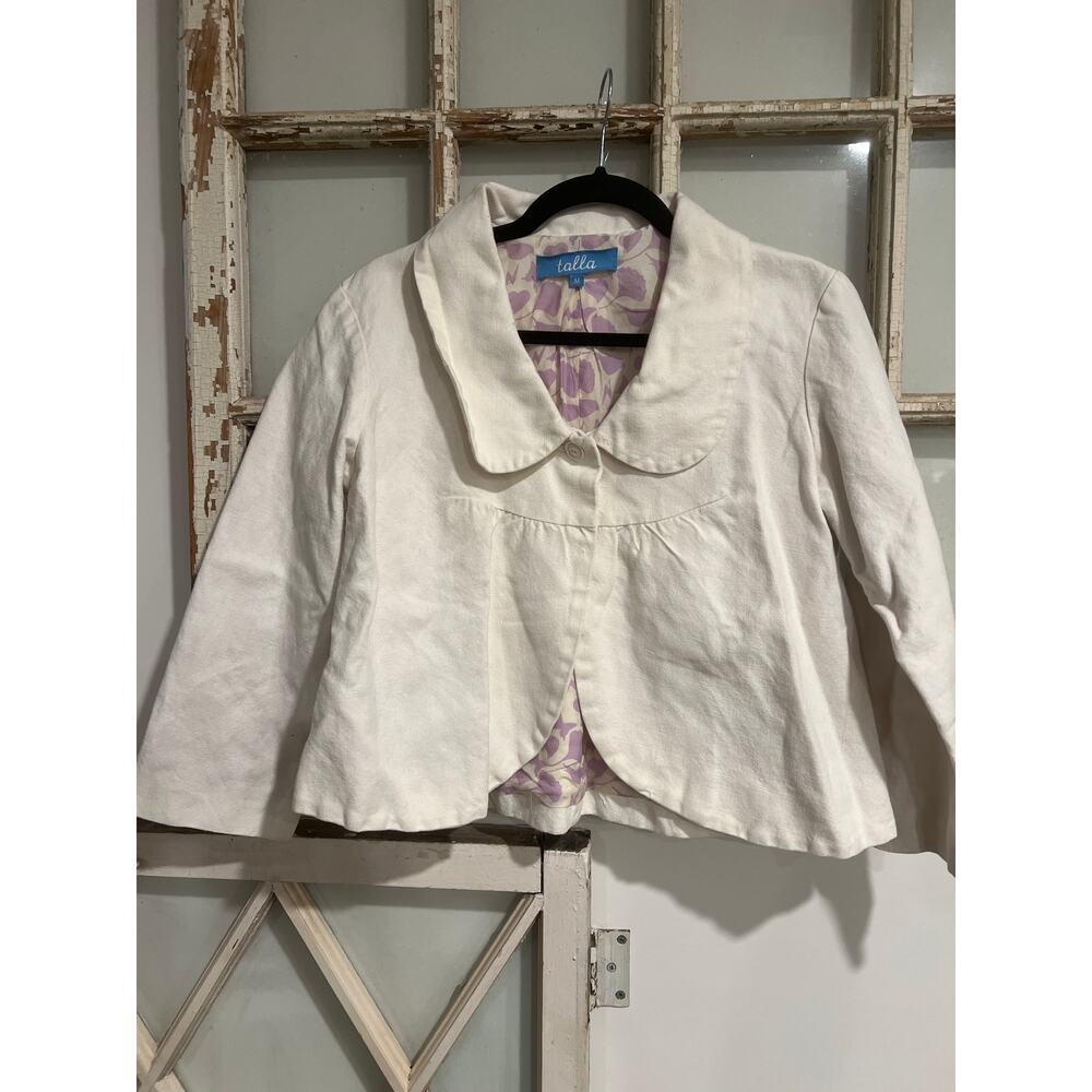 Talla size medium white blazer jacket